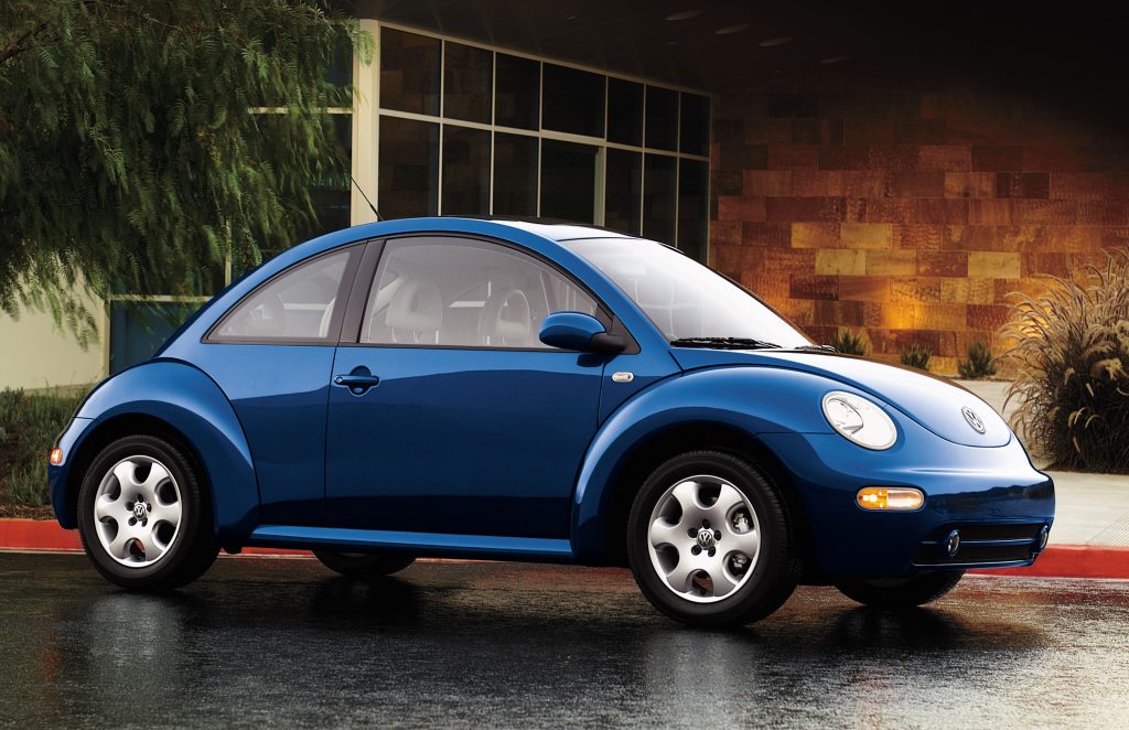 2002VolkswagenNewBeetle001