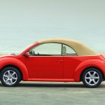 2004VolkswagenNewBeetleConvertible002