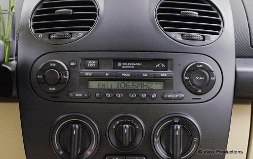 2000_volkswagen_new-beetle_2dr-hatchback_gls_ac_evox_1_500