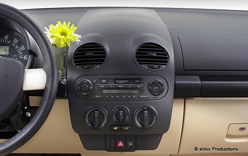 2000_volkswagen_new-beetle_2dr-hatchback_gls_cc_evox_1_500