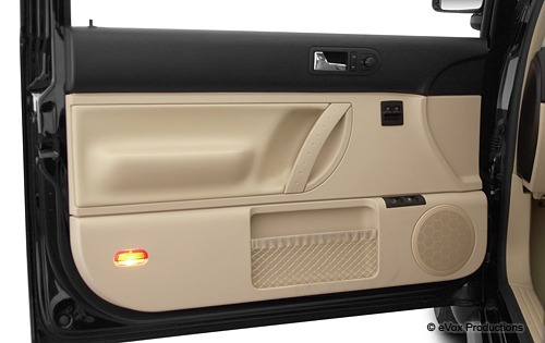 2000_volkswagen_new-beetle_2dr-hatchback_gls_dp_evox_1_500