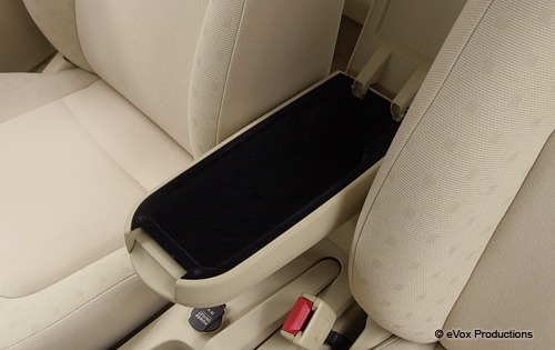 2000_volkswagen_new-beetle_2dr-hatchback_gls_sbn_evox_1_500