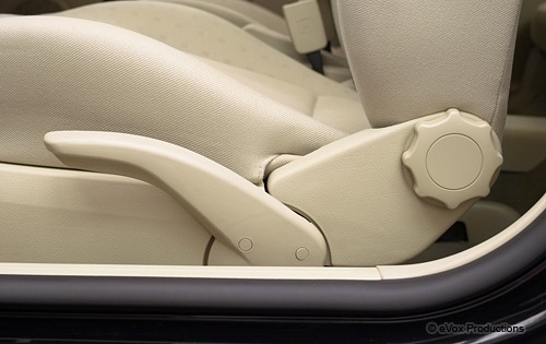 2000_volkswagen_new-beetle_2dr-hatchback_gls_sc_evox_1_500