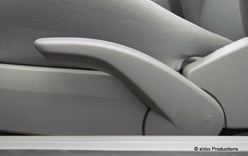 2001_volkswagen_new-beetle_2dr-hatchback_gls_sc_evox_1_500