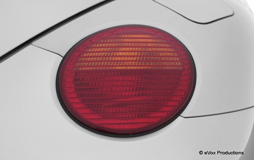 2001_volkswagen_new-beetle_2dr-hatchback_gls_tlb_evox_1_500