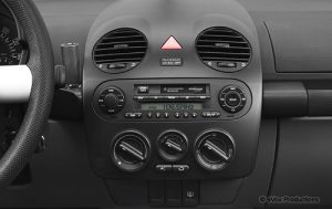 2004_volkswagen_new-beetle_2dr-hatchback_gls_cc_evox_1_500