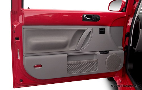 2004_volkswagen_new-beetle_2dr-hatchback_gls_dp_evox_1_500