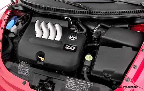 2004_volkswagen_new-beetle_2dr-hatchback_gls_en_evox_1_500