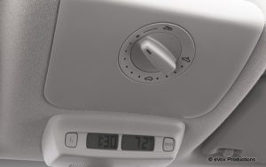 2004_volkswagen_new-beetle_2dr-hatchback_gls_oc_evox_1_500