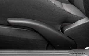 2004_volkswagen_new-beetle_2dr-hatchback_gls_sc_evox_1_500