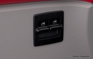 2004_volkswagen_new-beetle_2dr-hatchback_gls_wc_evox_1_500