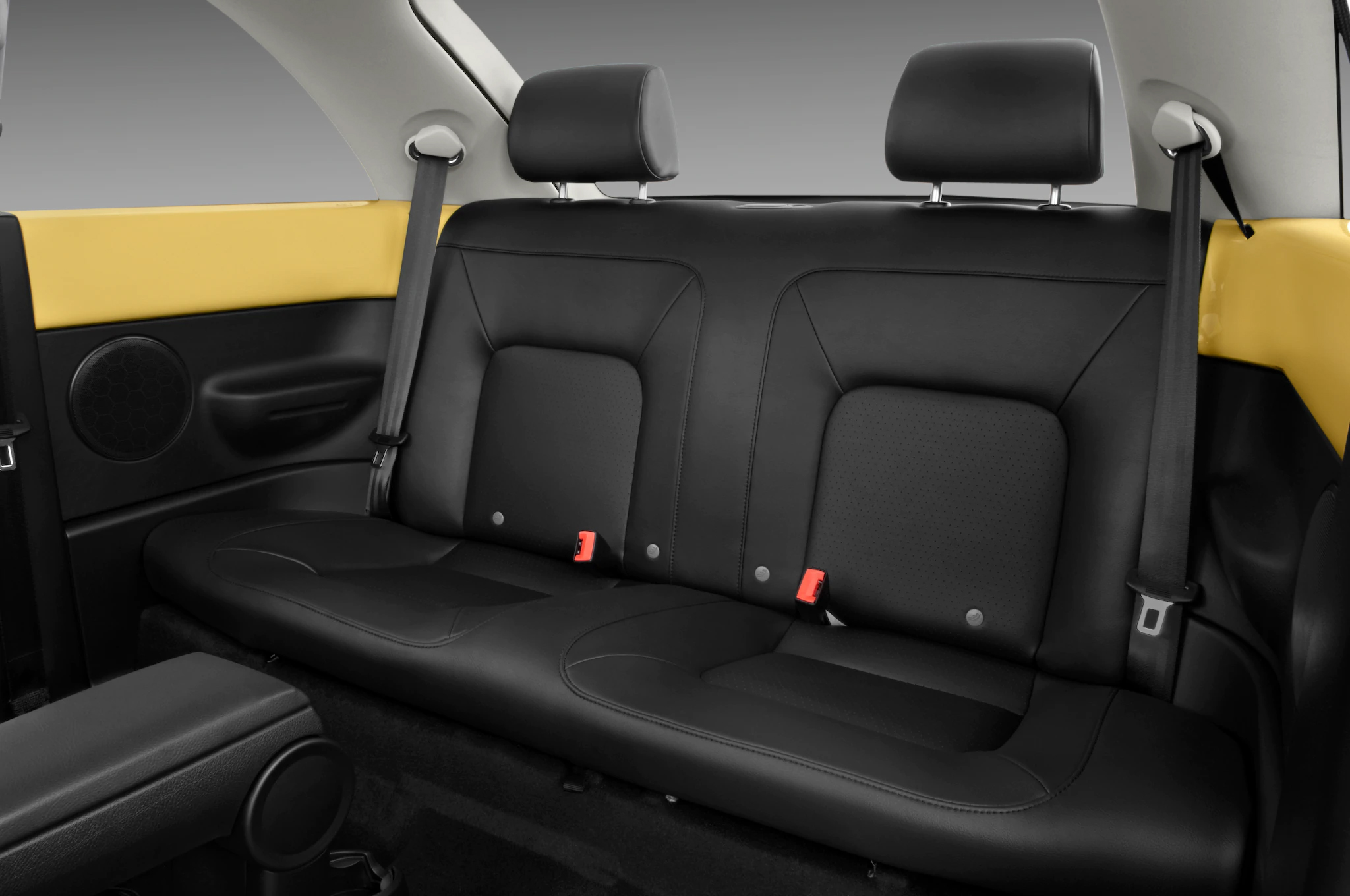 2010-volkswagen-new-beetle-2.5-l-hatchback-rear-seat