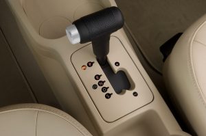 2010-volkswagen-new-beetle-convertible-s-2.5-l-gear-shift